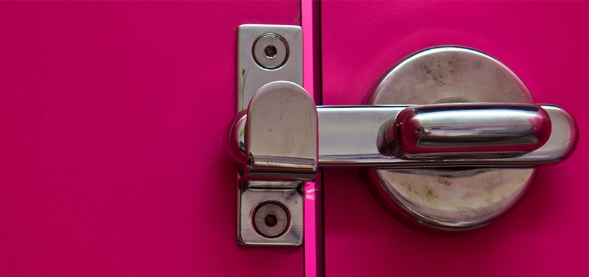 Childproof Gate Lock in Waukegan, Illinois