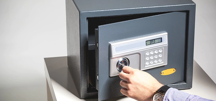 Jewelry Safe Unlocking Service in Waukegan, Illinois