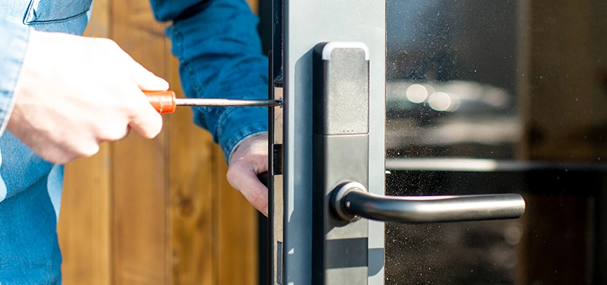 Aluminium Door Lock Replacement in Waukegan, Illinois