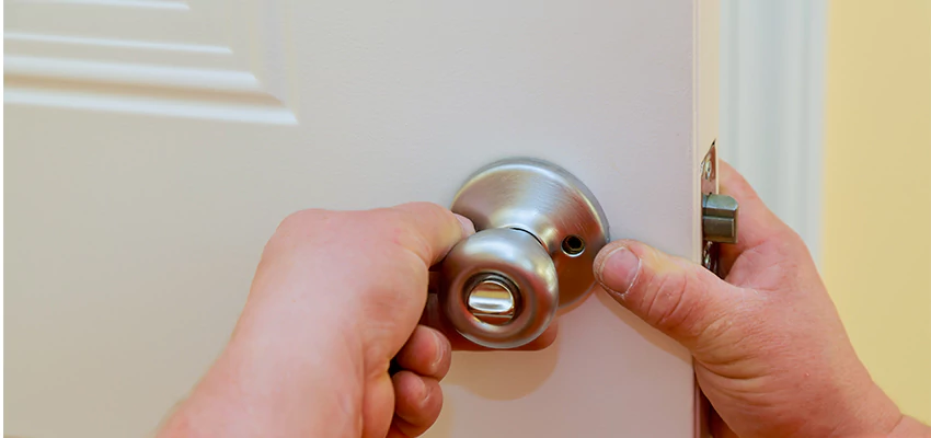 After-hours Locksmith For Lock And Key Installation in Waukegan, IL