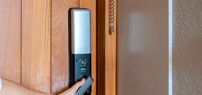 Home Security Electronic Locks Upgrades in Waukegan, IL